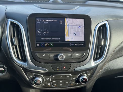 Used 2023 Chevrolet Equinox Premier image 25