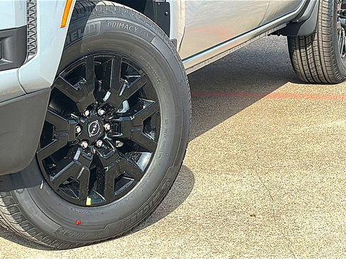 New 2026 Nissan Frontier SV w/ SV Convenience Package image 3