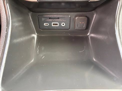 Used 2023 GMC Terrain Denali AWD/4WD image 37