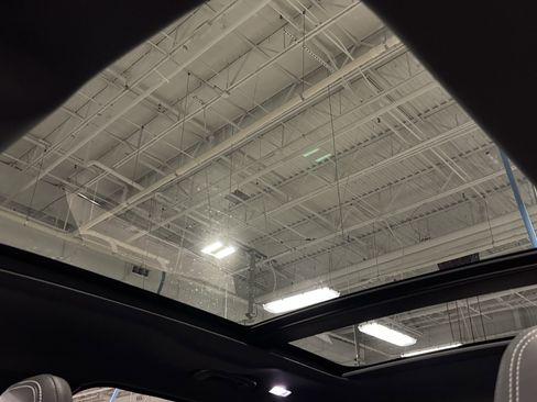 New 2026 Jaguar F-PACE R-Dynamic S image 15