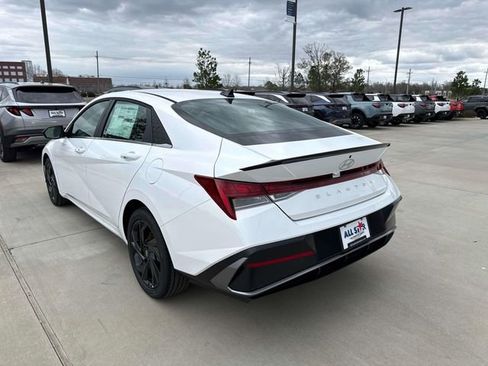New 2026 Hyundai Elantra SEL Sport image 8