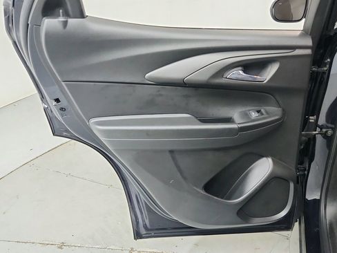 Used 2021 Chevrolet TrailBlazer LT w/ Convenience Package FWD image 22