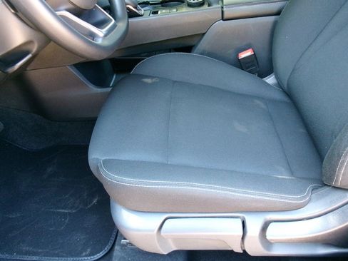 Used 2024 Nissan Rogue S AWD/4WD image 12