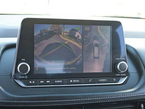 Used 2021 Nissan Rogue SV image 21