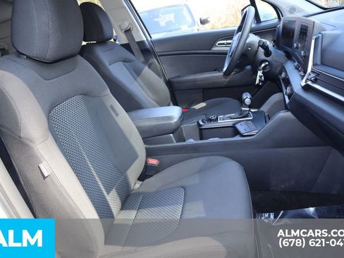 Used 2024 Kia Sportage LX image 24