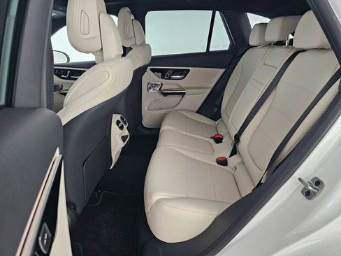 New 2026 Mercedes-Benz GLC 300 4MATIC image 17