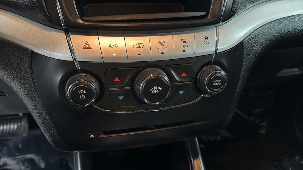 Used 2013 Dodge Journey FWD image 22