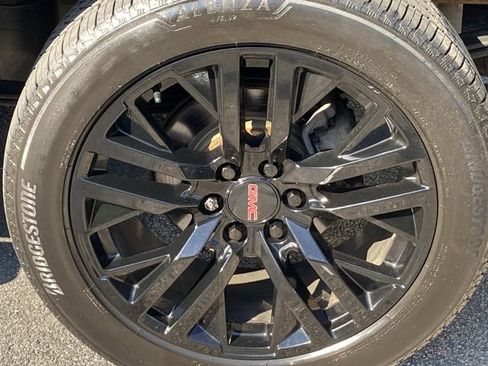 Used 2020 GMC Sierra 1500 Denali w/ Denali Ultimate Package AWD/4WD image 32