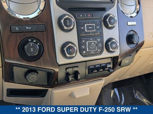 Used 2013 Ford F250 Lariat w/ Lariat Interior Pkg image 17