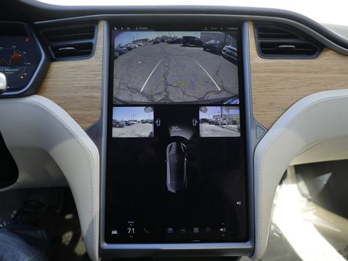 Used 2018 Tesla Model S 100D image 45