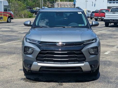 Used 2023 Chevrolet TrailBlazer LT w/ LPO, Blackout Package AWD/4WD image 8