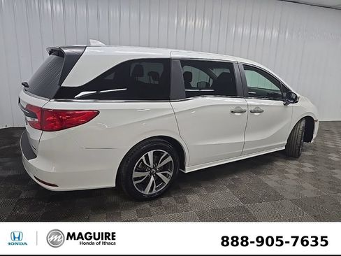 Used 2022 Honda Odyssey Touring image 3