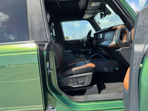 Used 2023 Ford Bronco Outer Banks AWD/4WD image 15