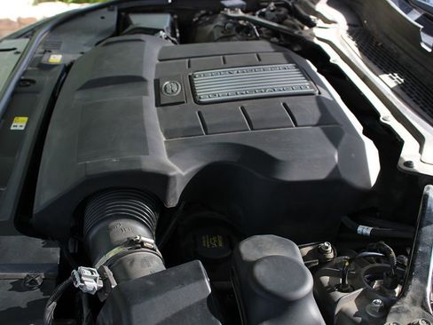 Used 2016 Land Rover Range Rover Supercharged AWD/4WD image 72