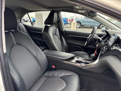 Used 2023 Toyota Camry SE w/ Cold Weather Package AWD/4WD image 13