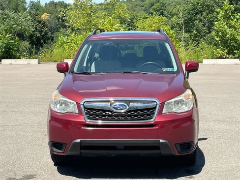 Used 2014 Subaru Forester 2.5i Premium AWD/4WD image 8
