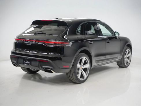 Certified 2026 Porsche Macan AWD/4WD image 10