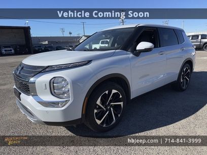 Used 2024 Mitsubishi Outlander SE