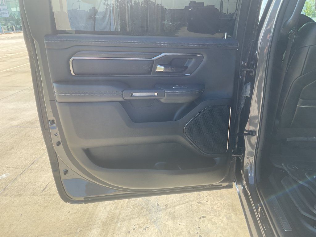 Used 2024 RAM 1500 Limited AWD/4WD image 12