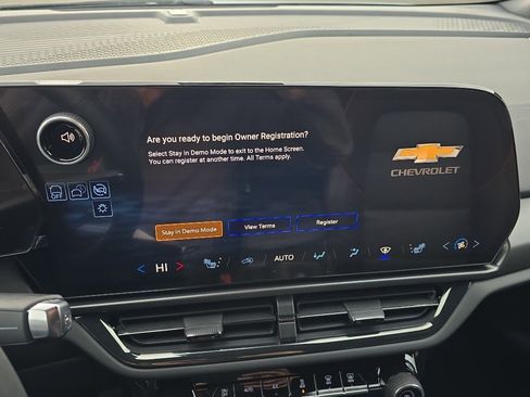 New 2026 Chevrolet Equinox EV RS image 28