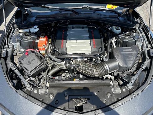 Used 2018 Chevrolet Camaro SS image 19
