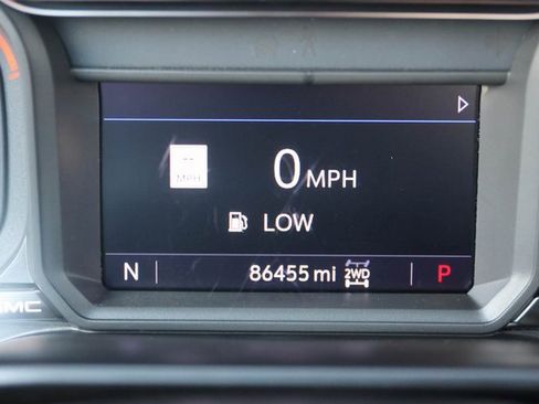 Used 2022 GMC Sierra 2500 AT4 w/ AT4 Preferred Package image 34