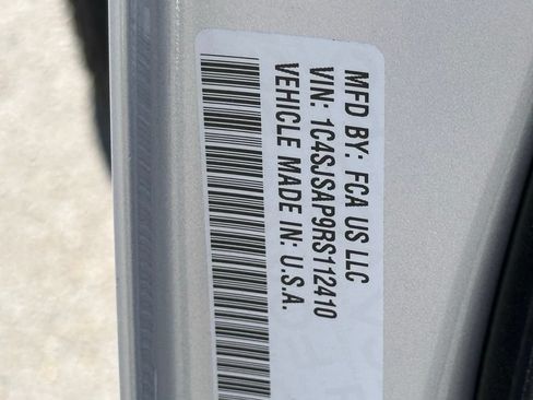 Used 2024 Jeep Wagoneer L 4WD image 50
