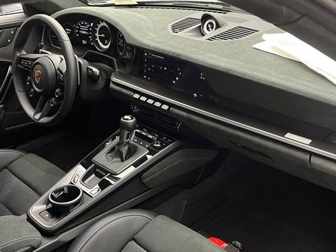 Used 2025 Porsche 911 GT3 RS image 36