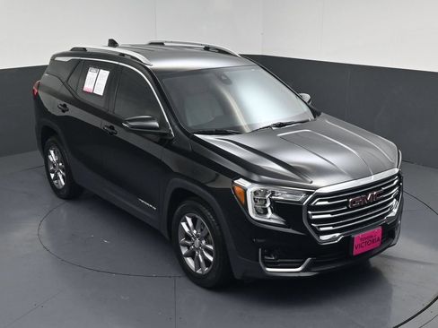 Used 2024 GMC Terrain SLT FWD image 16
