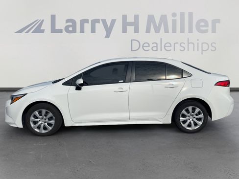 Certified 2024 Toyota Corolla LE image 2