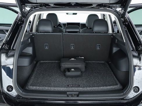 New 2026 Volkswagen Tiguan SE image 68