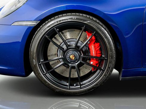 Used 2024 Porsche 911 Carrera GTS w/ Premium Package RWD image 20