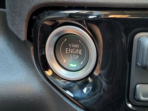 New 2025 Chevrolet Silverado 1500 LT Trail Boss w/ Dark Appearance Package image 16