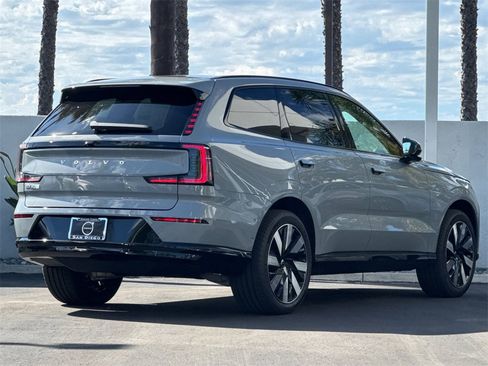 New 2025 Volvo EX90 Plus image 5