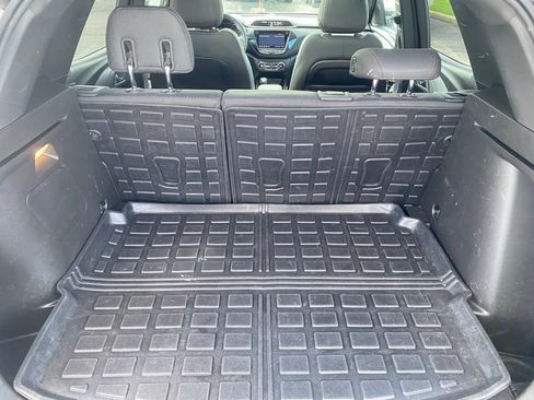 Used 2023 Chevrolet TrailBlazer RS w/ Sun and Liftgate Package FWD image 29
