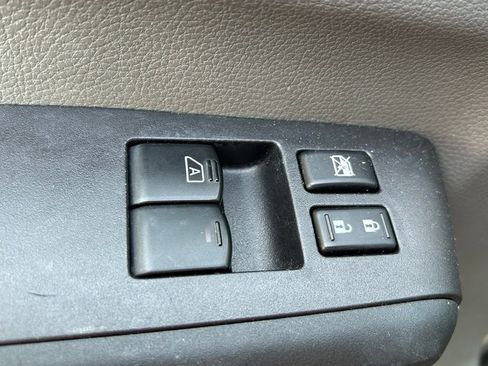 Used 2020 Nissan NV 3500 SL image 28