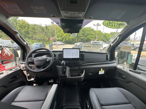 New 2026 Ford Transit 150 Low Roof RWD image 24