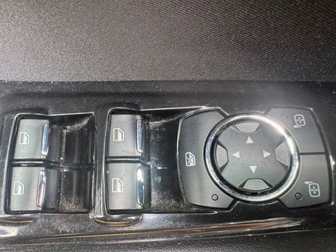 Used 2017 Ford Edge SEL AWD/4WD image 10