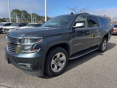 Used 2019 Chevrolet Suburban Premier image 7