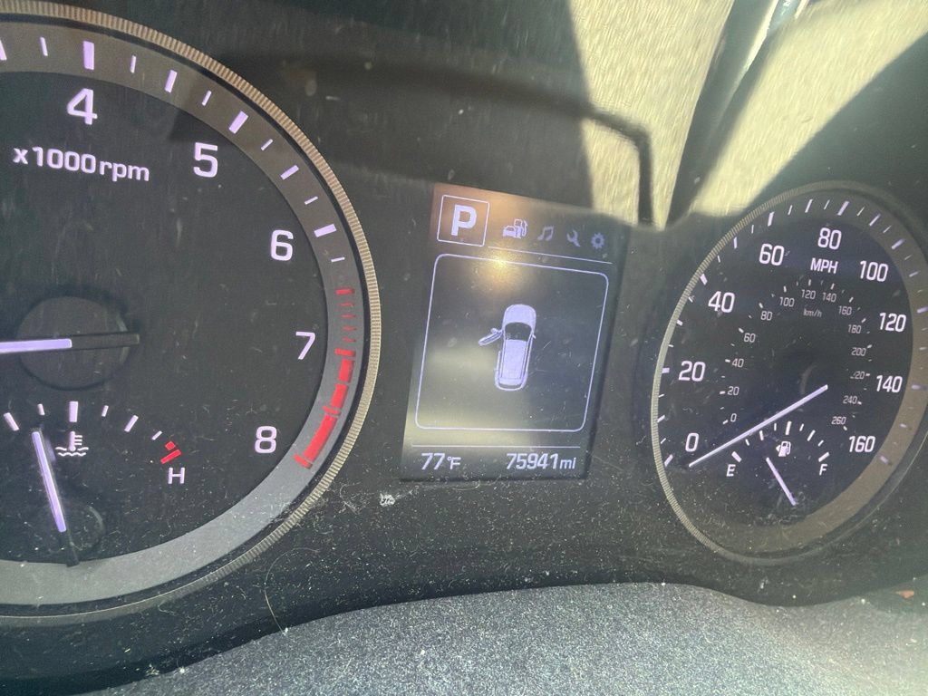 Used 2017 Hyundai Tucson SE w/ SE Popular Package 02 AWD/4WD image 4