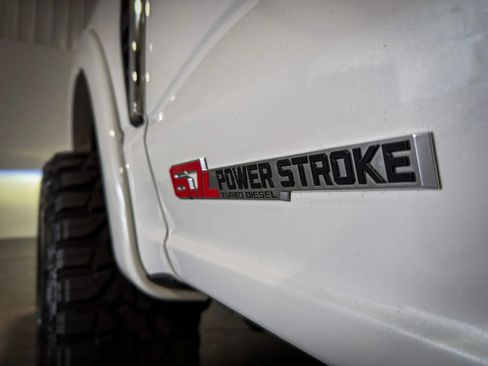 Used 2023 Ford F350 Limited w/ FX4 Off-Road Package AWD/4WD image 10
