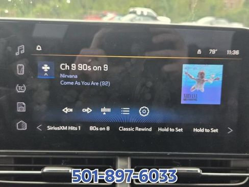 Used 2025 Chevrolet Trax RS w/ Sunroof Package FWD image 21