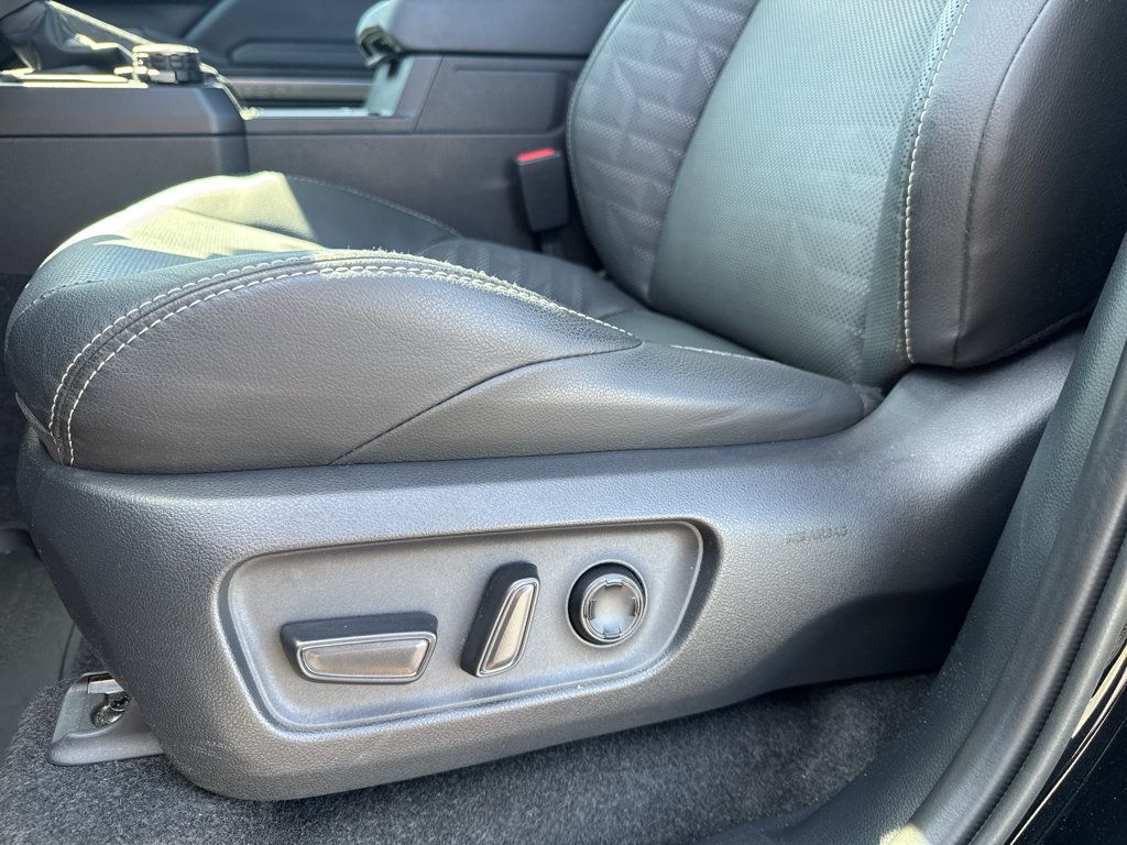 Certified 2025 Toyota 4Runner TRD Off-Road Premium AWD/4WD image 15