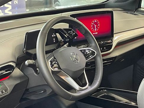 Used 2023 Volkswagen ID.4 Pro S image 17