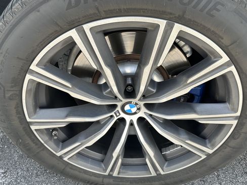 Used 2020 BMW X5 M50i AWD/4WD image 14