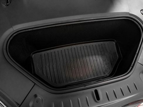 Used 2021 Tesla Model S Plaid image 46