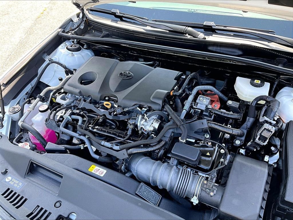 Used 2025 Toyota Camry SE FWD image 35