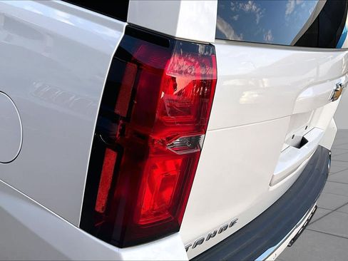 Used 2017 Chevrolet Tahoe Premier AWD/4WD image 29