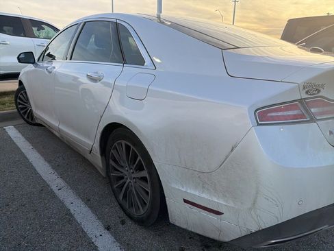 Used 2017 Lincoln MKZ Select image 3