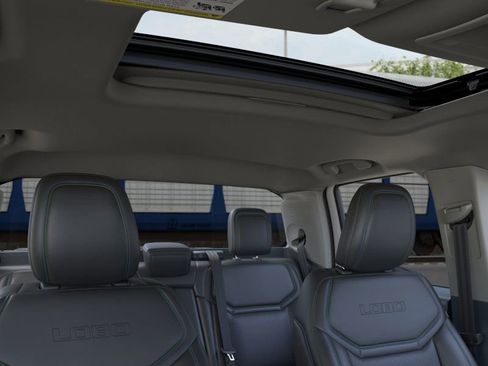 New 2026 Ford Maverick Lobo image 12